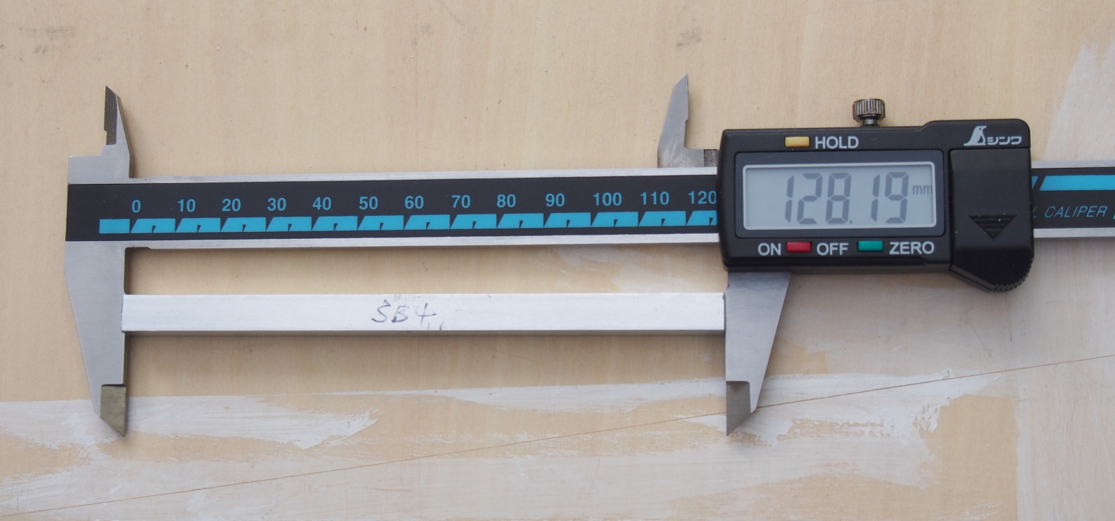 Digital slide gauge
